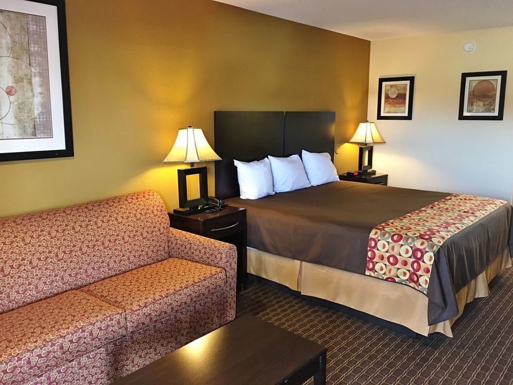 Americas Best Value Inn Tupelo Barnes Crossing Room photo