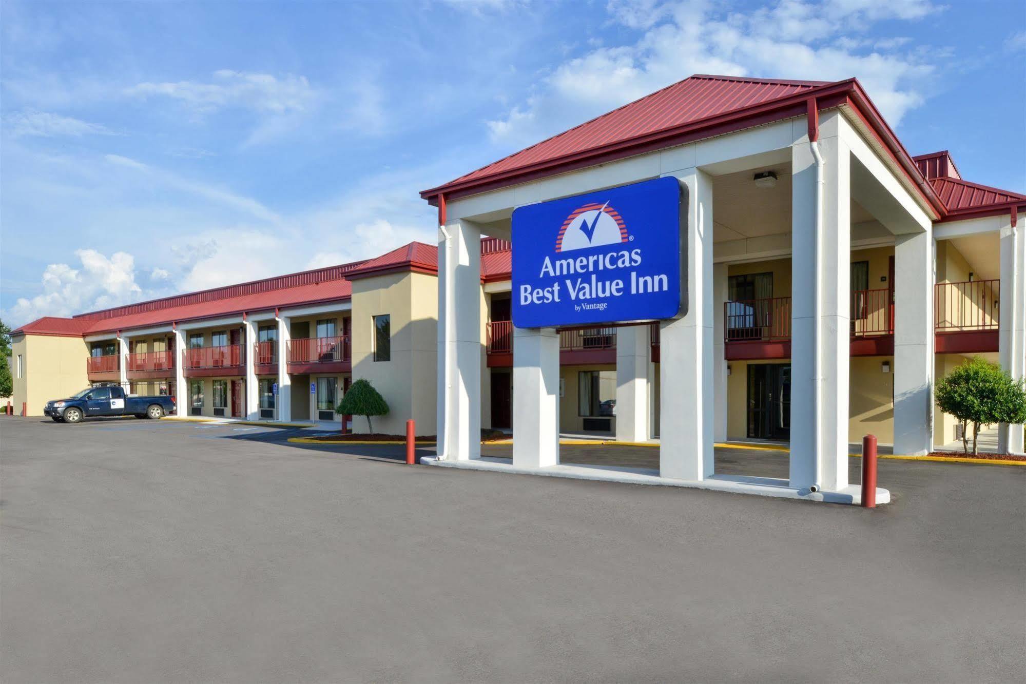 Americas Best Value Inn Tupelo Barnes Crossing Exterior photo