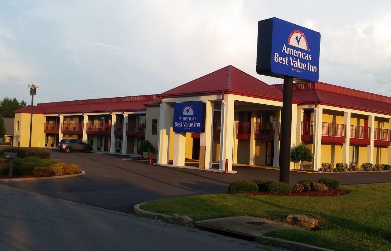 Americas Best Value Inn Tupelo Barnes Crossing Exterior photo